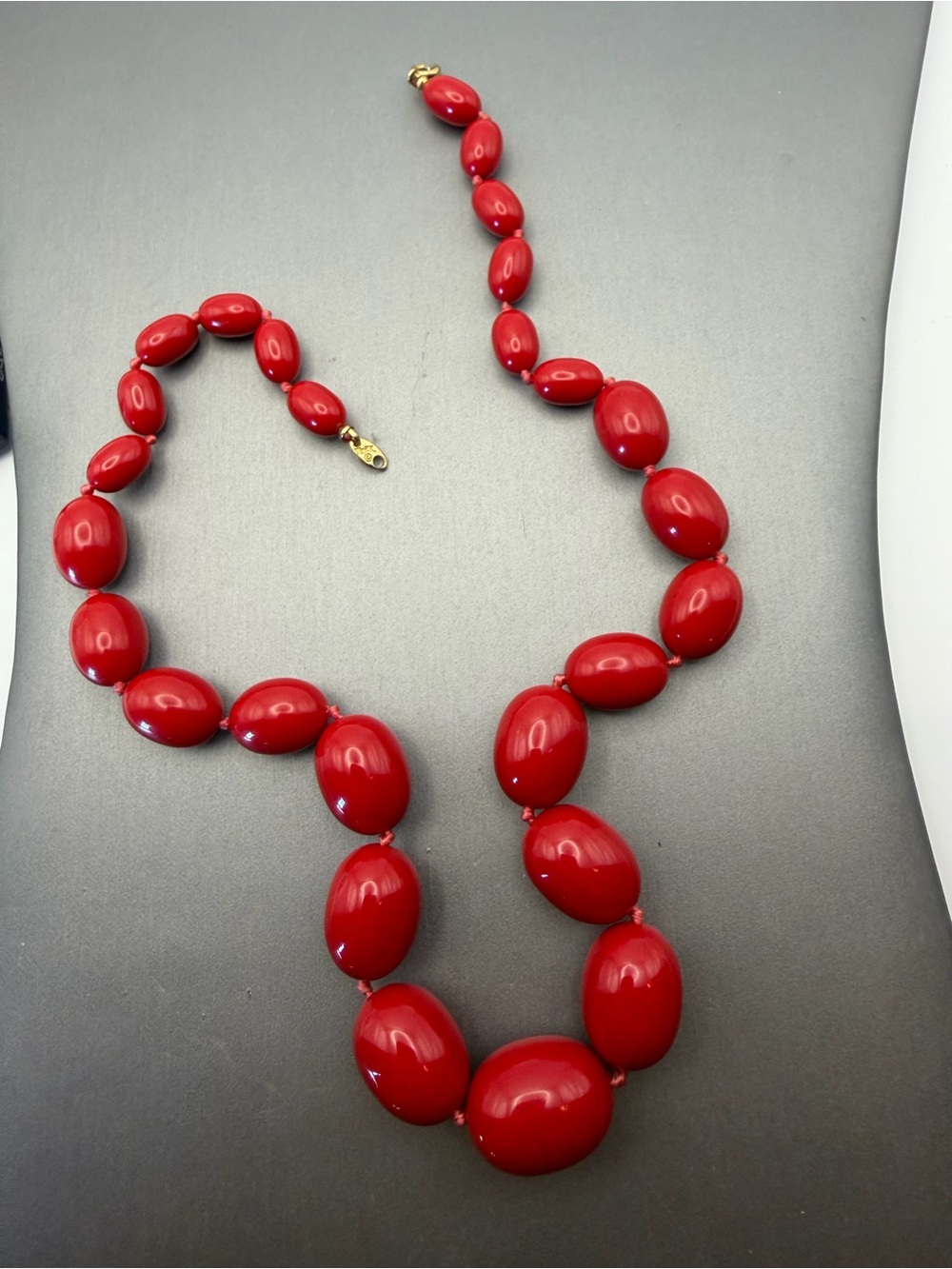 Red Trifari Graduated Bead Strand Necklace - Hand Knotted - Picture 2 of 5